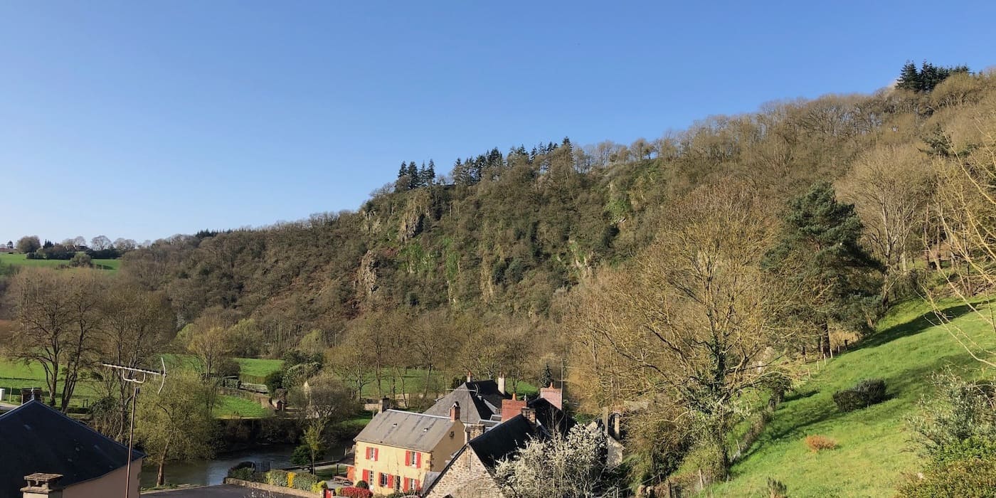 Une vue imprenable sur le massif des Alpes mancelles